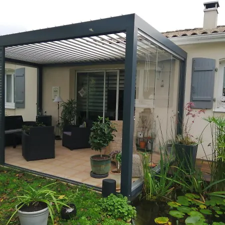 La Conviviale Homestay *